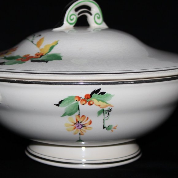 Near Antique Homer Laughlin Wells Vegetable Bowl | Soprano Vegetable Bowl - Picture 8 of 8